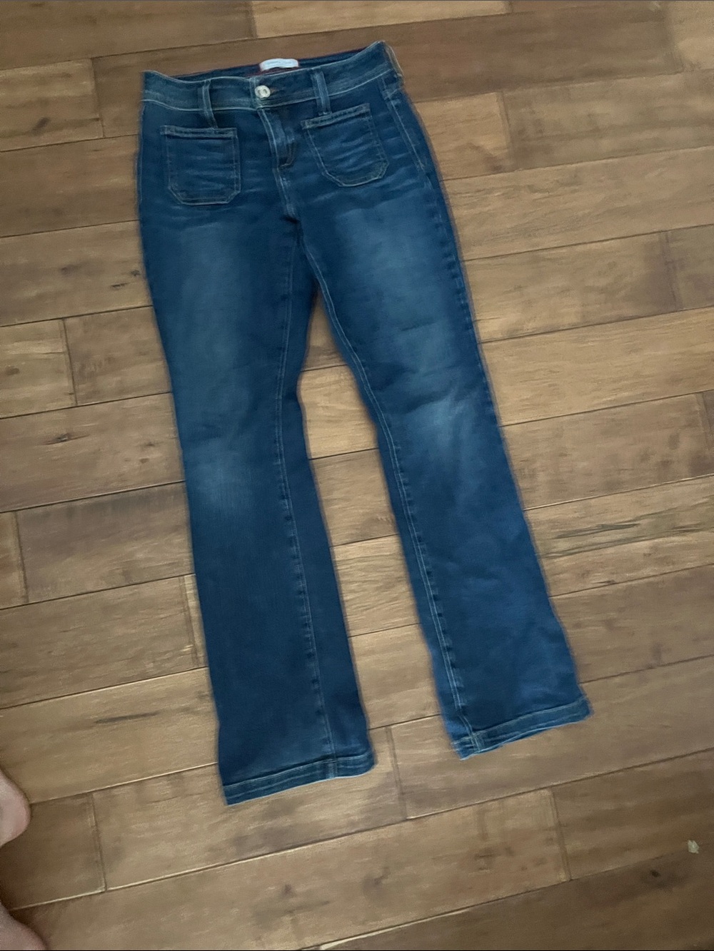 Women’s Mid Wash Flare Jeans with Front Patch Pockets